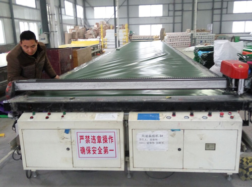 萊恩斯充氣游樂設備企業(yè)實景10