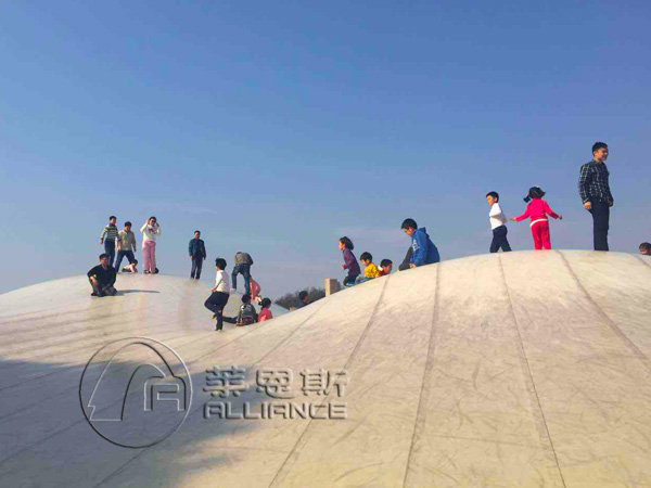 兒童蹦蹦云
