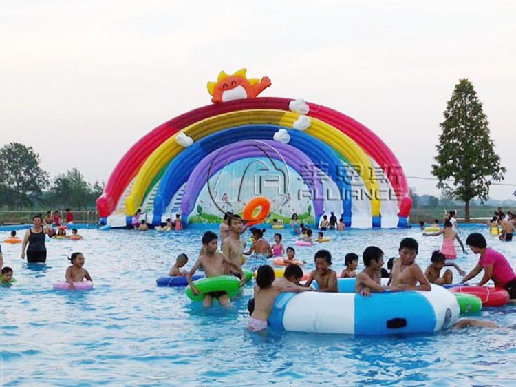 搭建移動(dòng)水樂園
