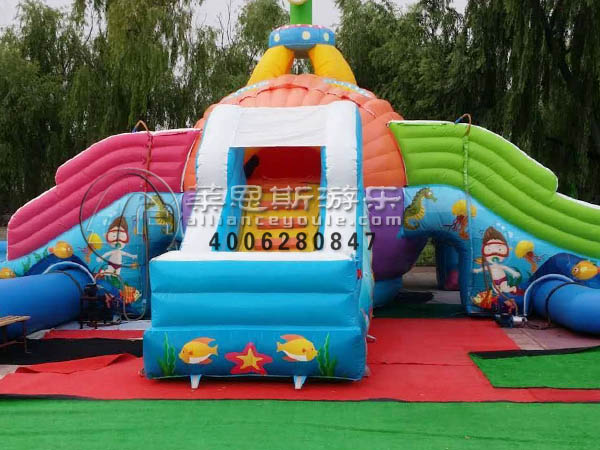 充氣滑水梯