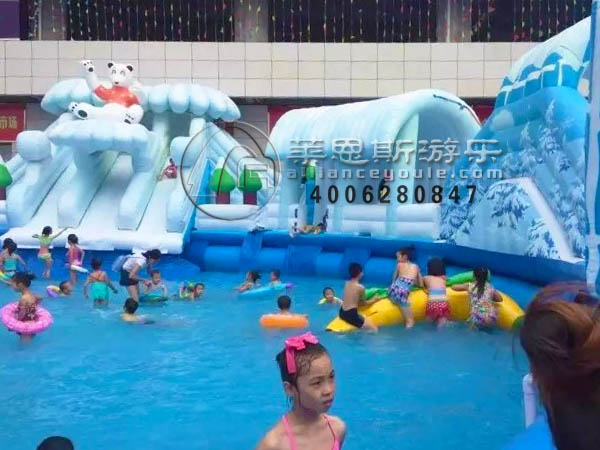 水上游樂(lè)設(shè)施